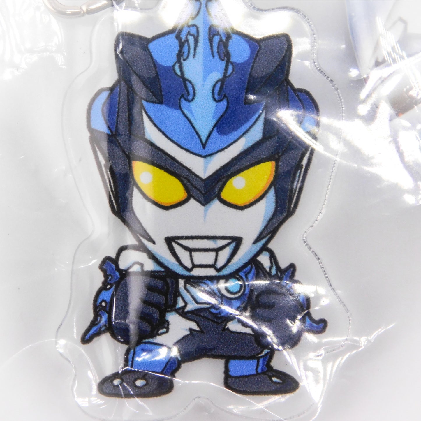 Ultraman Festival Metal Button with Hanging Acrylic Charm (Ultraman Blu)