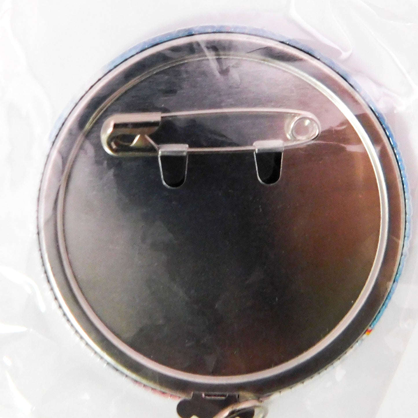 Ultraman Festival Metal Button with Hanging Acrylic Charm (Ultraman Zero)