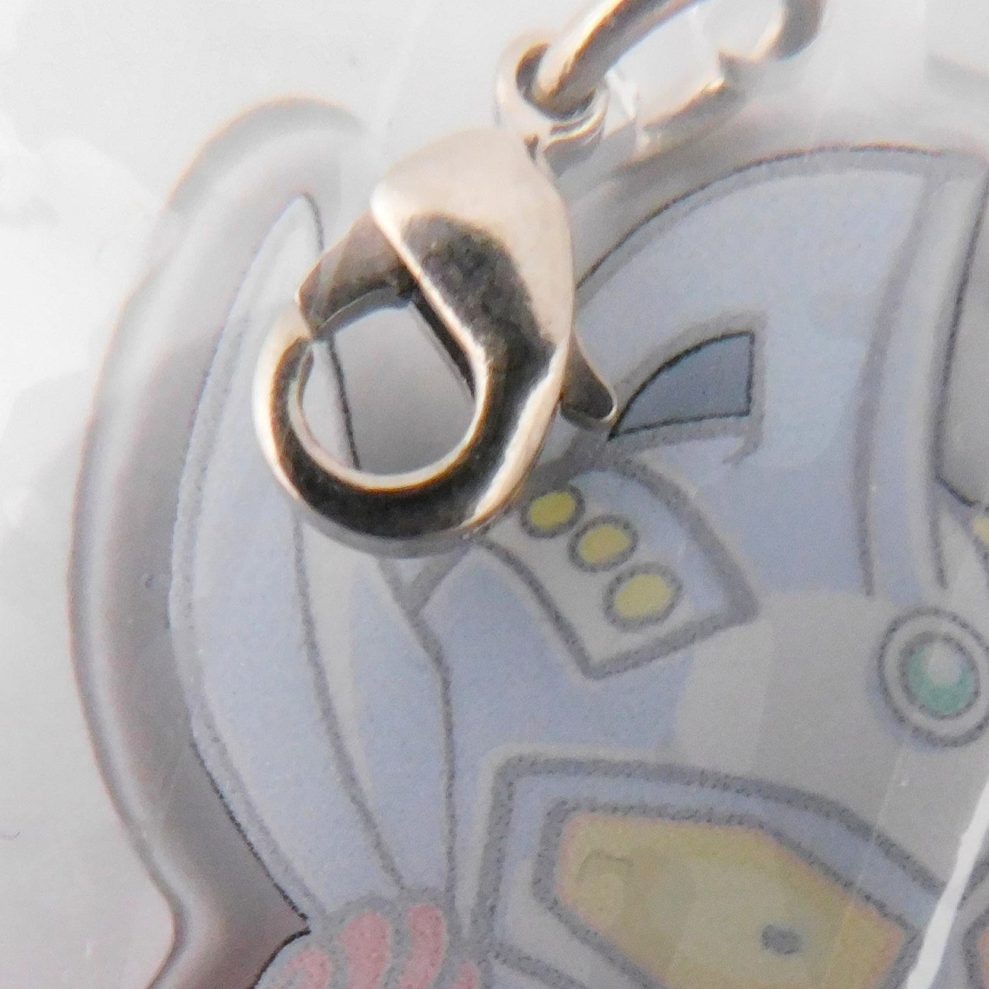 Ultraman Festival Metal Button with Hanging Acrylic Charm (Ultraman Taro)